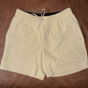 Lululemon bowline short - Size M - 5” inseam.
